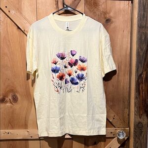 Floral Graphic T-Shirt in Cream